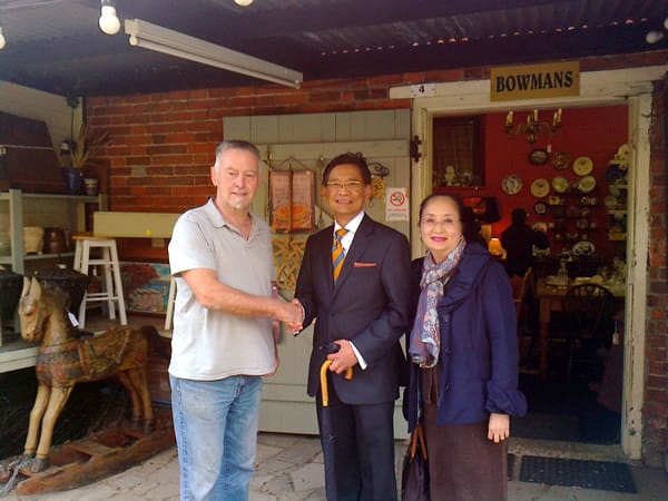 The Thai Ambassador and his Wife Visit Battlesbridge